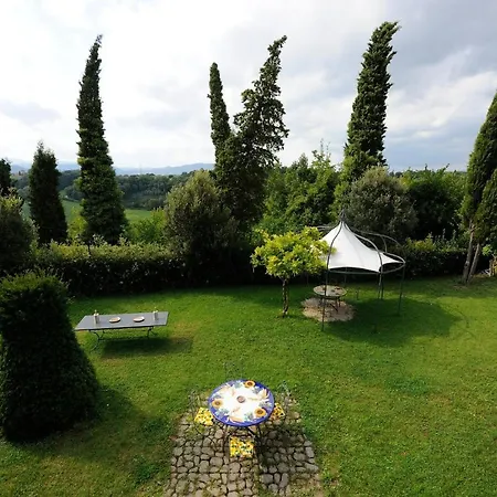Dei Musicisti, Noble Nest Surrounded By Pure Nature * Città di Castello